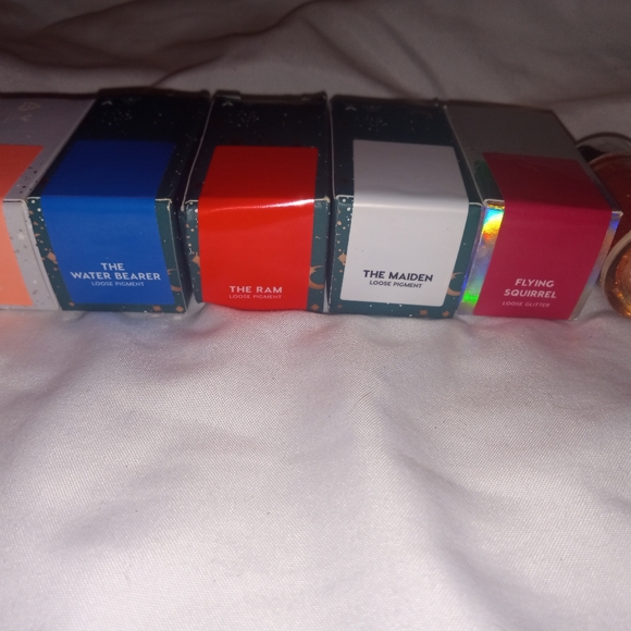 Colourpop Loose Pigment/ Gliterally Obsessed Lot of 6 New & Kathleen lights๐ - Picture 4 of 13